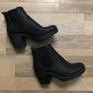 Boohoo Black Booties
